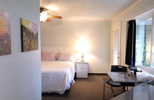 Murray Hotel | Murray Inn and Art Gallery