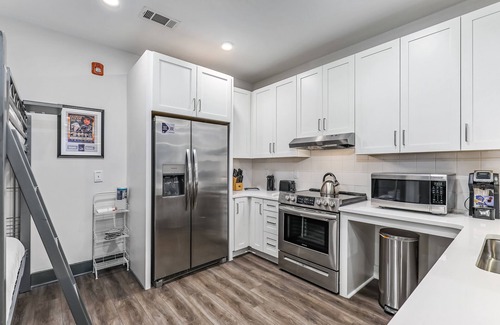 Rolling Mill Hill Condo | Muse | Centrally-located condo with fast WiFi, central AC, balcony & gym