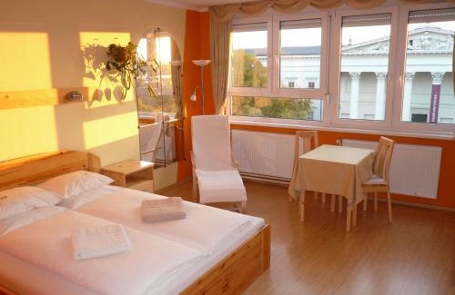 Inner City Budapest Apartment | Museum View Apartment