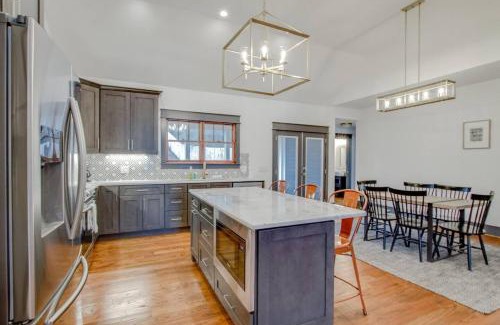 Shelby Hills House | Music City Marvel Minutes To Broadway