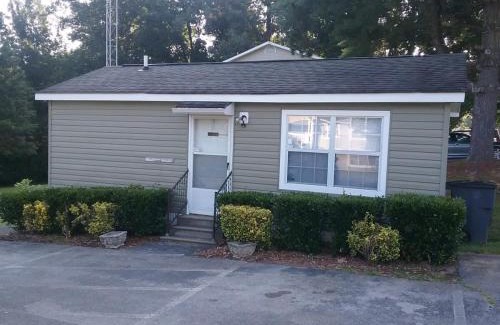 McMinnville Apartment | Music Studio Getaway, Close to Entertainment!
