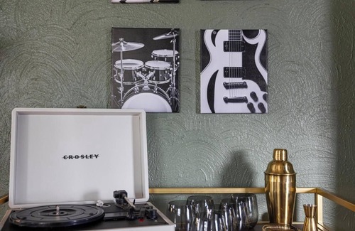 Kingsport House | Music Vibes Near Downtown Kingsport