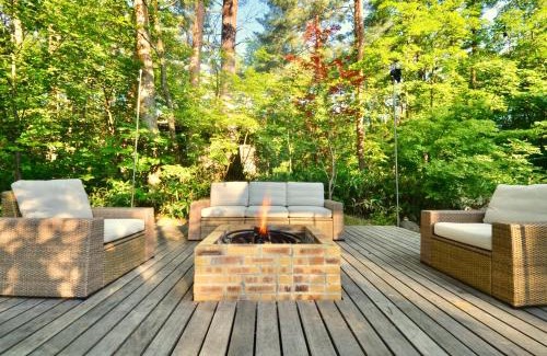 Hokujo Ski Chalet | Muskoka House — Stunning architect-designed chalet