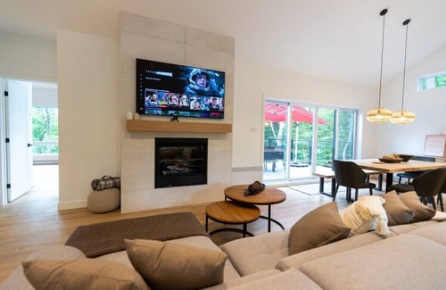 Argenteuil Regional County Municipality Ski Chalet | Must | SPA Privé | Salle de jeux | Foyer