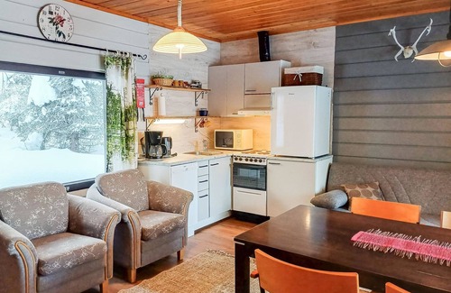 Rukatunturi House | Mustalampi 4 Kyyhkynen by Interhome