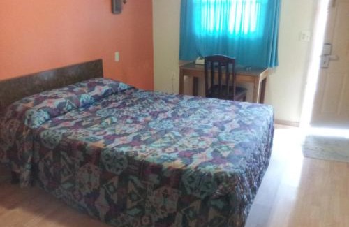 Gillette Hotel | Mustang Motel