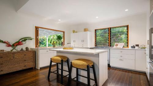 Bangalow House | Mustique - 3 BR Caribbean-inspired village retreat