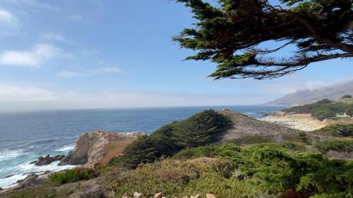Carmel House | Mv45 Edge of the ocean estate Carmel by the Sea