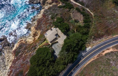 Carmel House | Mv45 Edge of the ocean estate Carmel by the Sea
