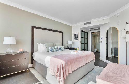 Coconut Grove Apartment | MVR-Bask in Luxury-Right in Coconut Grove