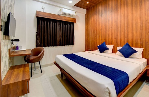 Rajgurunagar Hotel | My Bizz Hotel Celebration