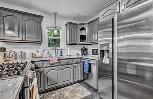 Crane Hill House | My Happy Place-Smith lake 4bed/3 bath, ,entertainment dock, pet friendly