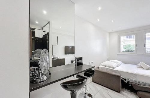6th Arrondissement Apartment | My home créqui 1