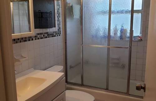 Zephyrhills House | My home is a perfect for1-2 people. Great for professionals working from home.