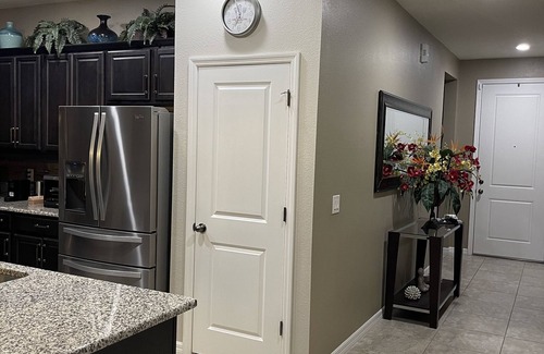 Gibsonton House | My House, Your House
