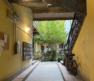 Nepszinhaz negyed Apartment | My Little Treasure Apartment