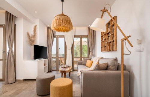 Zia Apartment | My Νeighbor Totoro-Sunset & Sea View-Private Pool