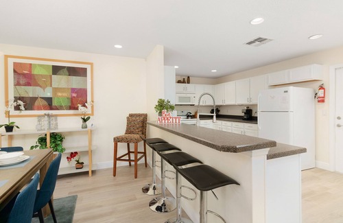 Thousand Oaks House | My Palms Sway in Davenport — Water views pool home 5 bedrooms