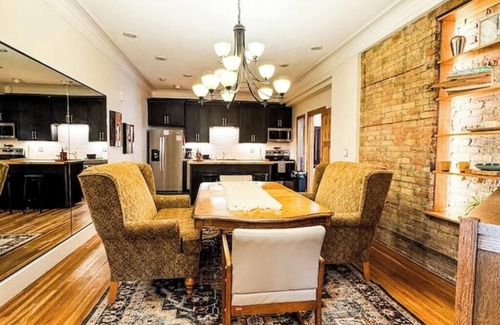 Willmar Apartment | MY PLACE! Luxury 2 Bed with piano!
