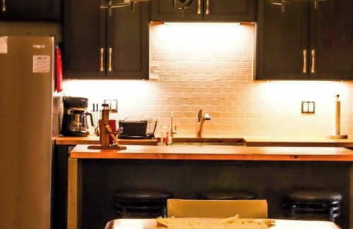 Willmar Apartment | MY PLACE! Luxury 2 Bed with piano!
