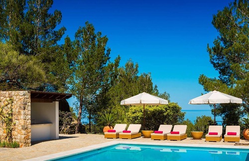 Banyalbufar Villa | My Rental Homes | Villa Turret with sea view, heated pool , garden, shared tennis court