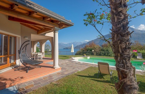 Vignola Villa | My Rental Homes - Villa Cremia with infrared sauna, Jacuzzi and lake view