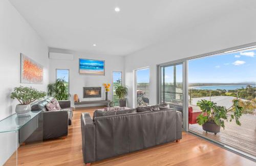 Red Head House | My Seascape - Extensive north facing beach and ocean views