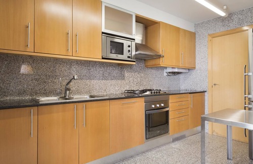 Sant Gervasi Apartment | My Space Barcelona 6 Apart. for 36 people with terraces and optional parking