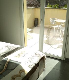 Lunel House | My Suit Home