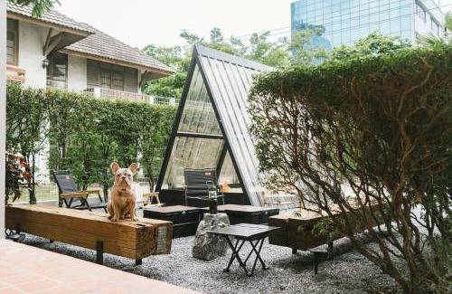Phra Khanong House | My Sukhumvit Villa