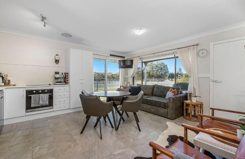 Dunbogan Apartment | Myers Inlet on Camden Head Road