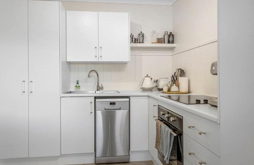 Dunbogan Apartment | Myers Inlet on Camden Head Road