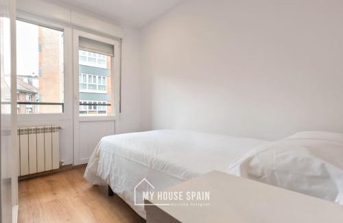 Distrito Llano Apartment | MyHouseSpain - Luminoso y amplio piso en el centro