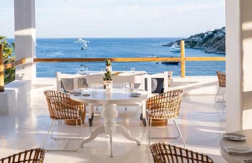 Platis Gialos Resort | Mykonos Blu, A Grecotel Resort to Live