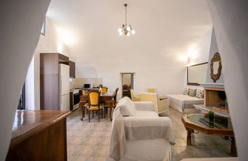 Omales Villa | Mylos villa in Mani for 8,Private garden,Near Beaches