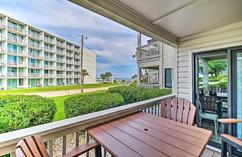 Myrtle Beach Apartment | Myrtle Beach Condo with On-Site Pool and Beach Access