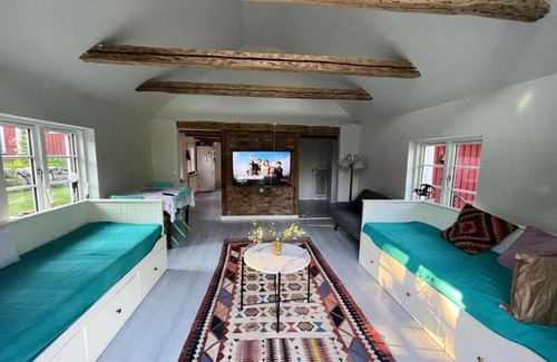 Astad House | Mysig stuga nära Ästad Vingård & SPA