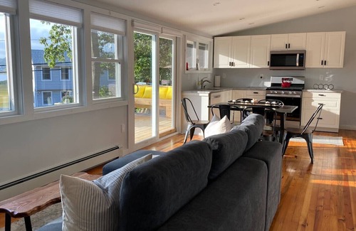 Mystic - New London House | Mystic Magical Sunsets awaits your arrival