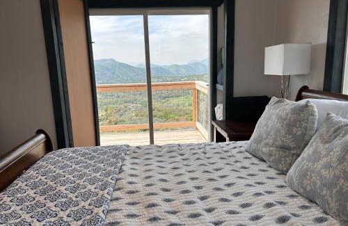 Miramonte House | Mystic Mountain Retreat