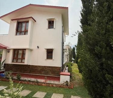 Bhimtal House | Mystical Escape- Peaceful Hill Retreat with Valley view