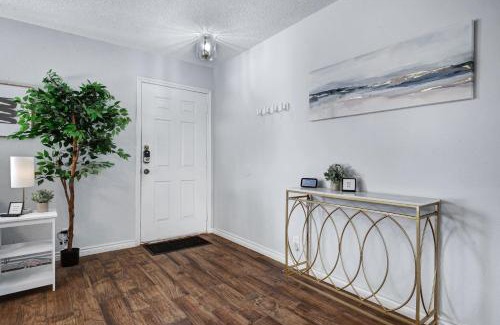 Medical Center District House | Mystique - A Birdy Vacation Rental