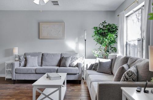Medical Center District House | Mystique - A Birdy Vacation Rental