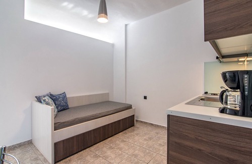 Plakias Apartment | Mythos apartment 4,near beach & tavern,South Crete