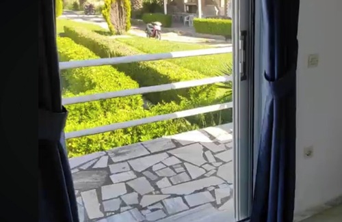Kalloni Apartment | 'Mytilini House': A Charming 2-bedroom apartment, in Lesbos island with WiFi