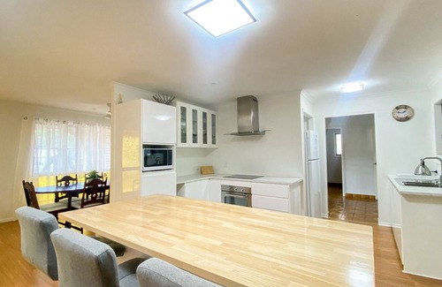 Traviston House | Myway - Burrum Heads - Close to Beach and Boat Ramp - 3BR