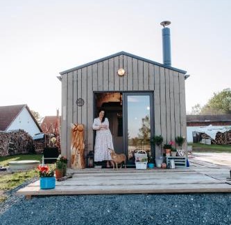 Dekanovice House | nádech - glamping ubytování na statku