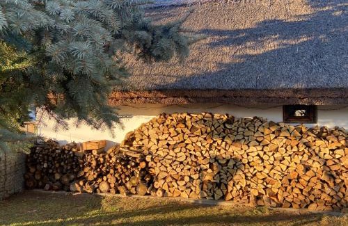 Balatonkeresztur House | Nádfedeles Házikó