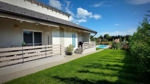 Balatonbereny Apartment | Nádirigó Apartman Balatonberény