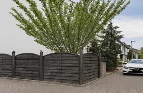 Dietzenbach House | Nähe Frankfurt für Monteure-Gruppen bis 10 Personen