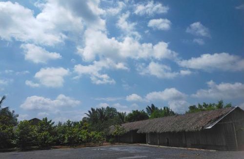 Ba Tri House | Nông Trại Hải Vân - Sân Chim Vàm Hồ